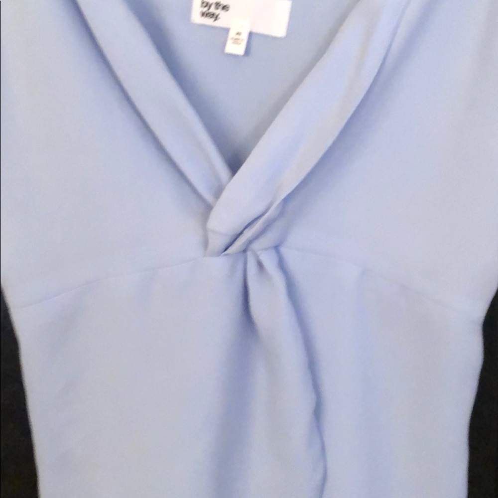 Light blue top from by the way size xs - Picture 4 of 5